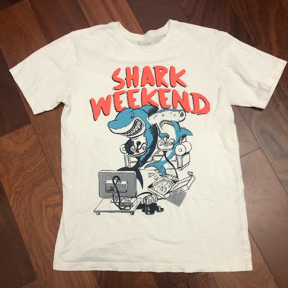 Children’s place white shark T-shirt sz xxl /16